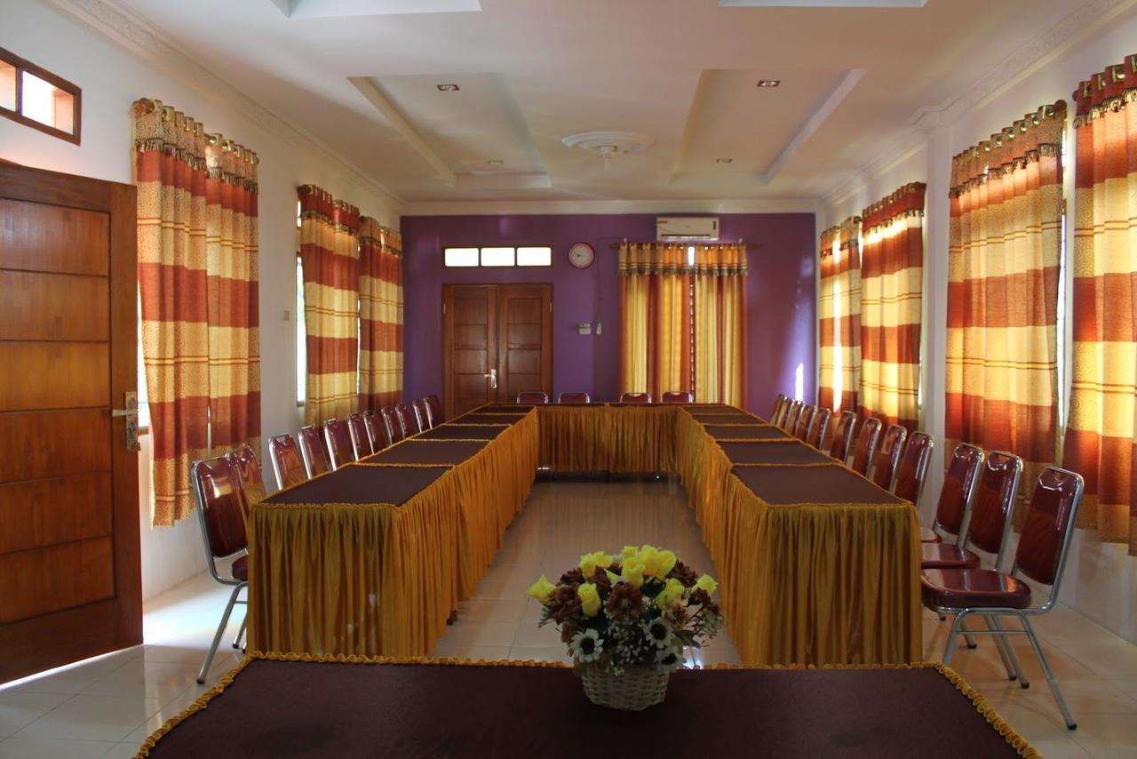Hôtel Pondok Cemara à Medan Extérieur photo